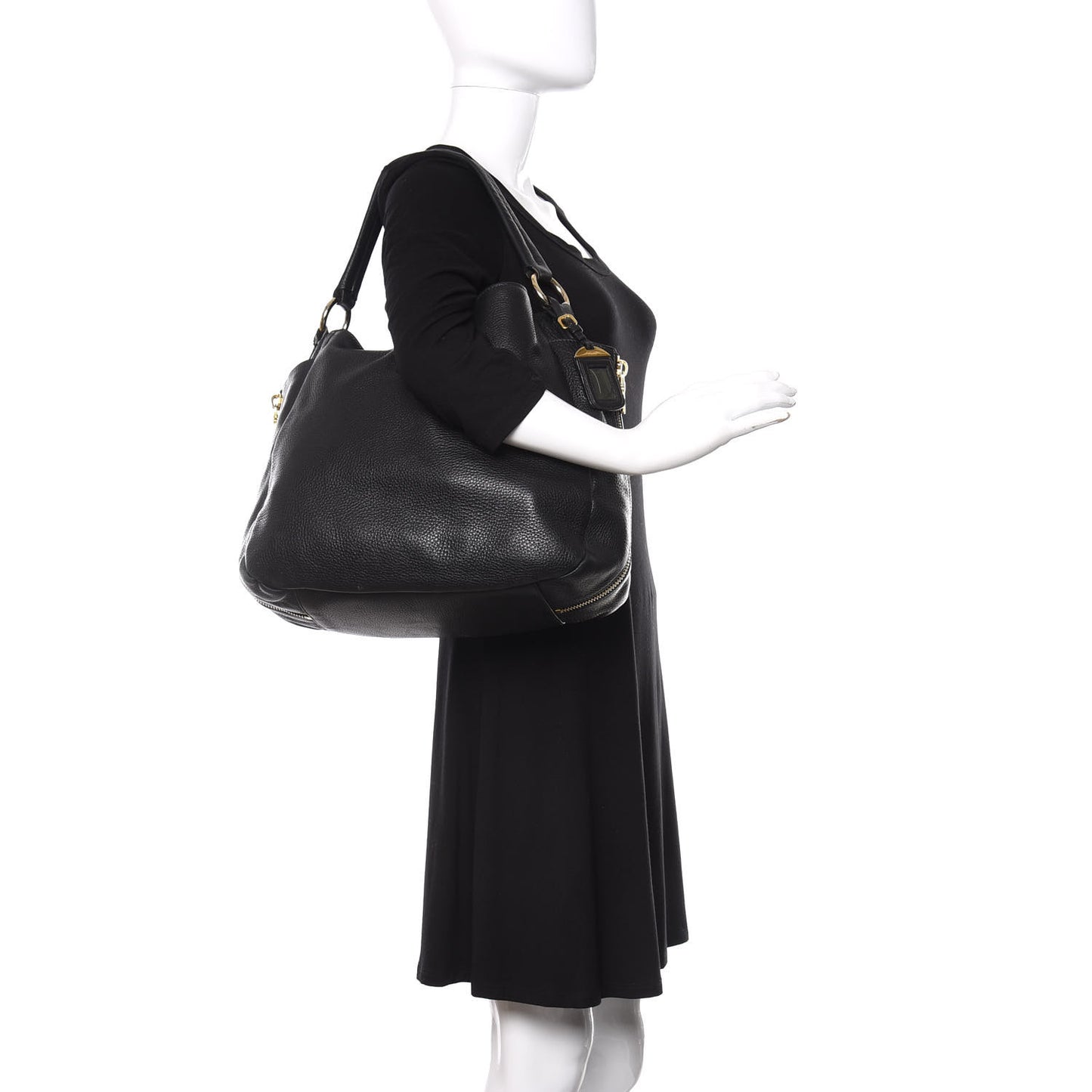 Vitello Daino Side Zip Pocket Hobo Black