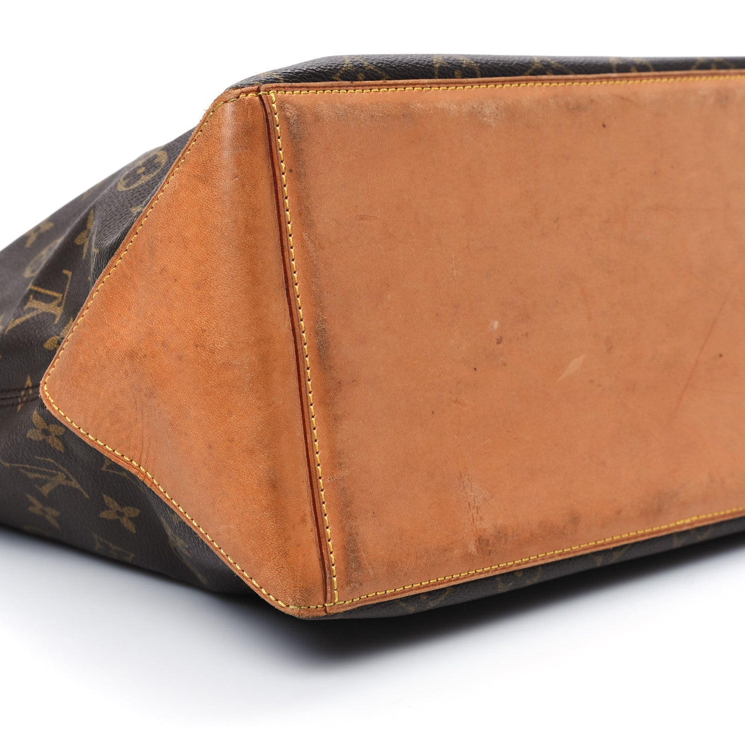 Louis Vuitton Monogram Cabas Mezzo 8 of 9