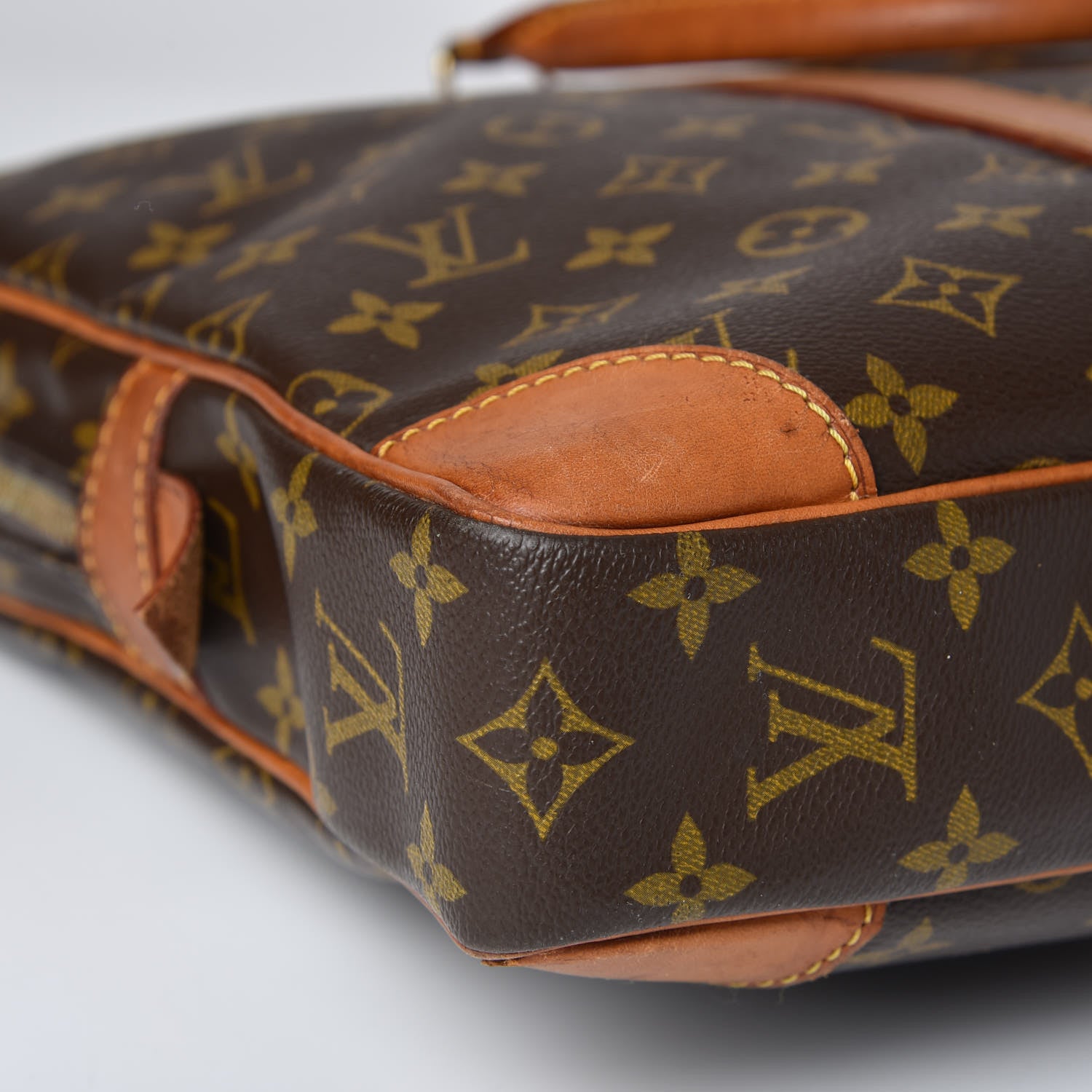 Louis Vuitton Monogram Porte-Documents Voyage Briefcase 5 of 31