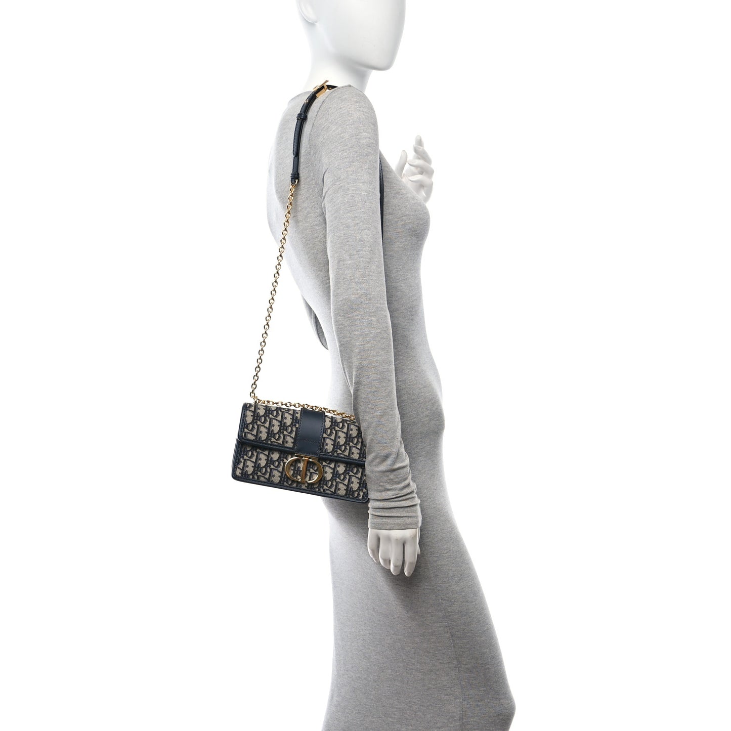 Oblique 30 Montaigne East West Chain Flap Bag Blue