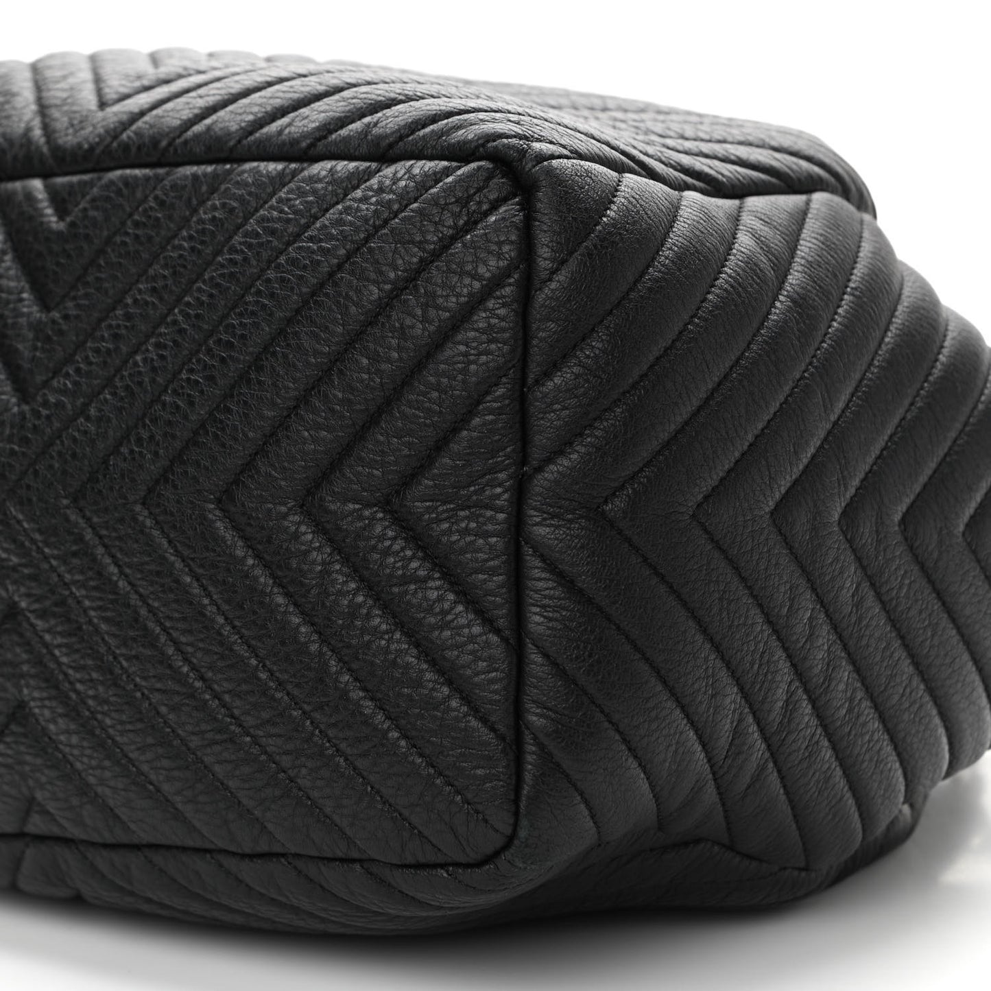 Deerskin Chevron Large CC Chain Bucket Drawstring Bag Black