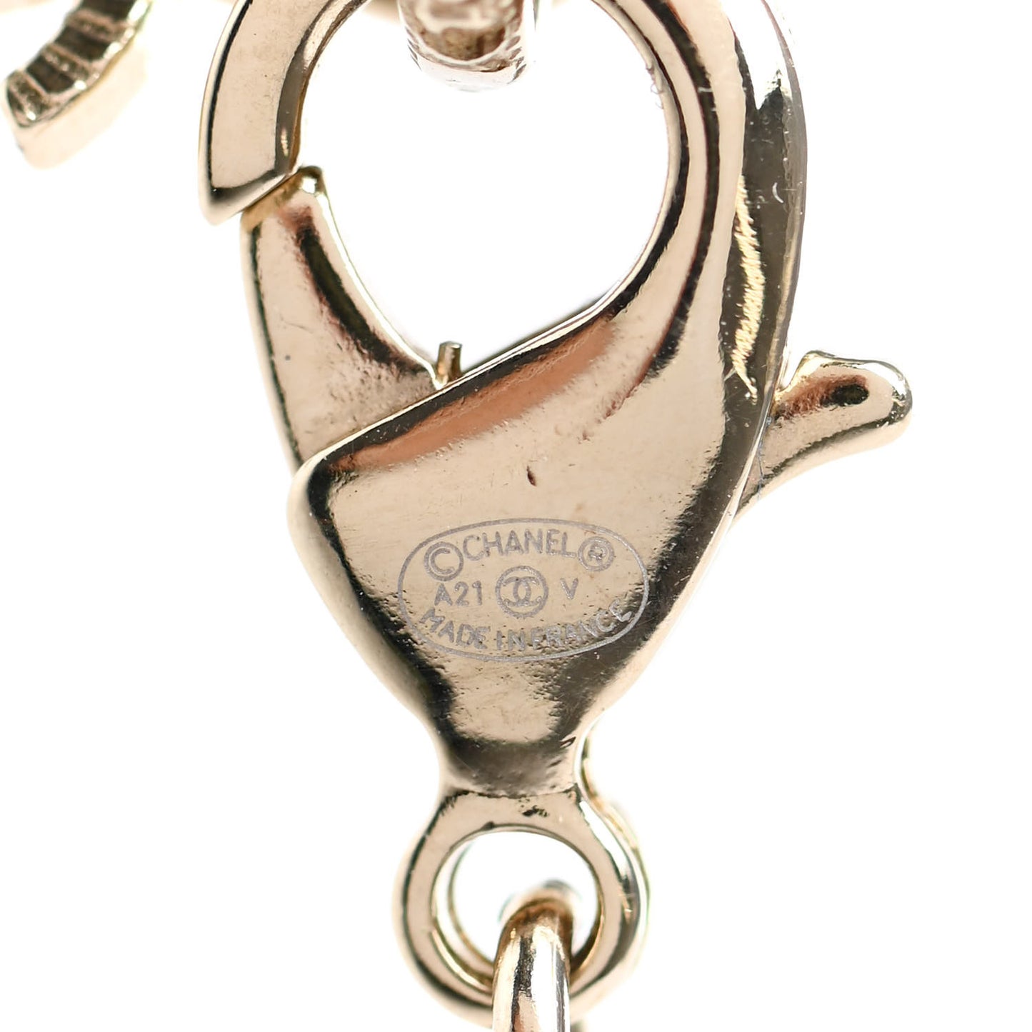 Pearl CC Round Pendant Necklace Gold