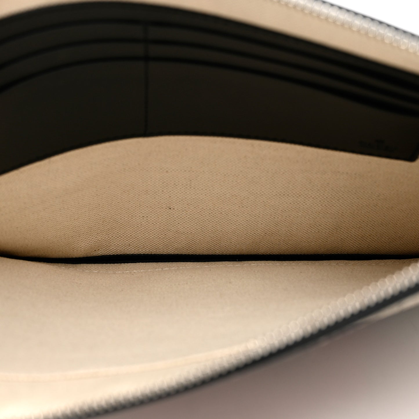 GG Supreme Monogram Kingsnake Zip Wristlet Pouch Beige Black