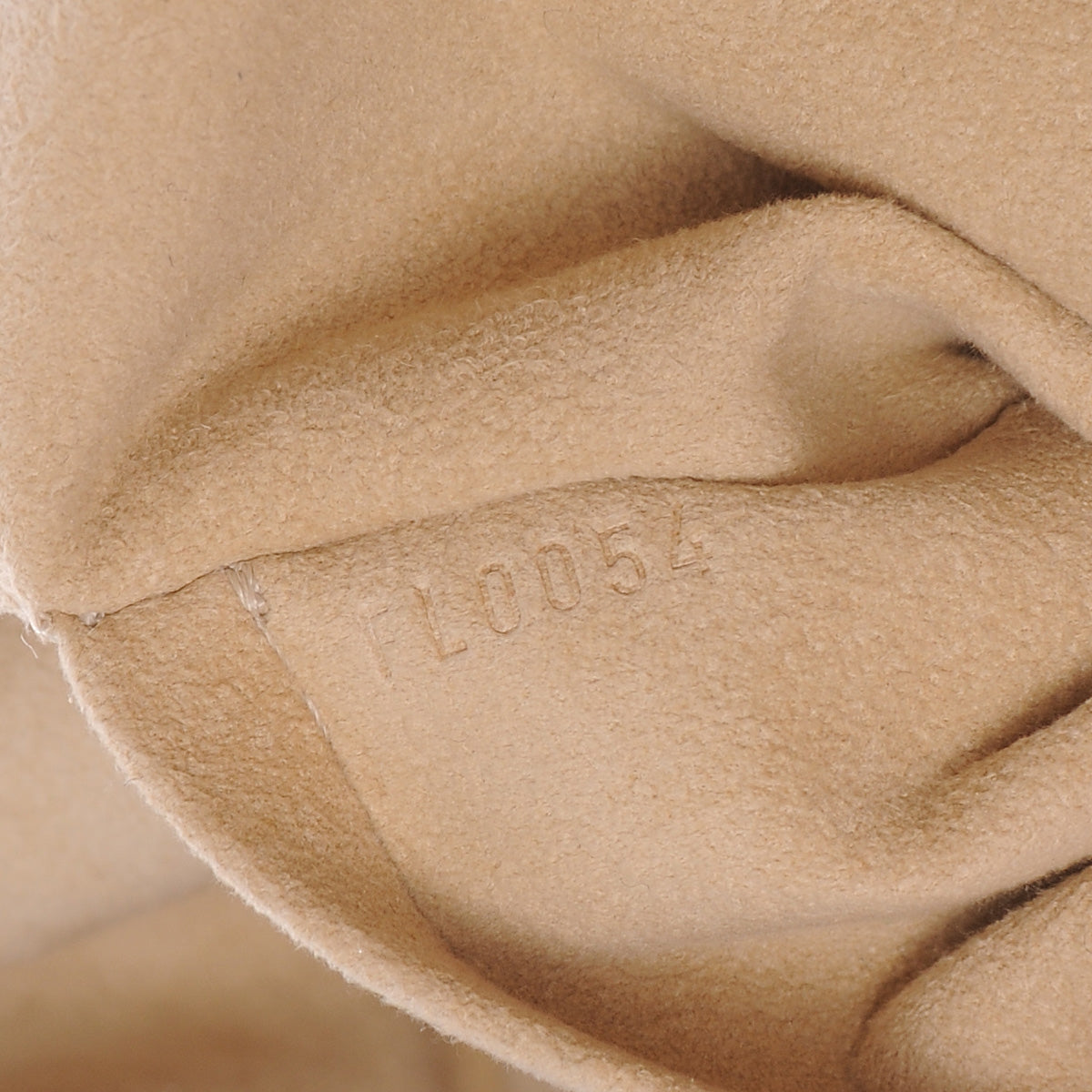 Monogram Theda GM