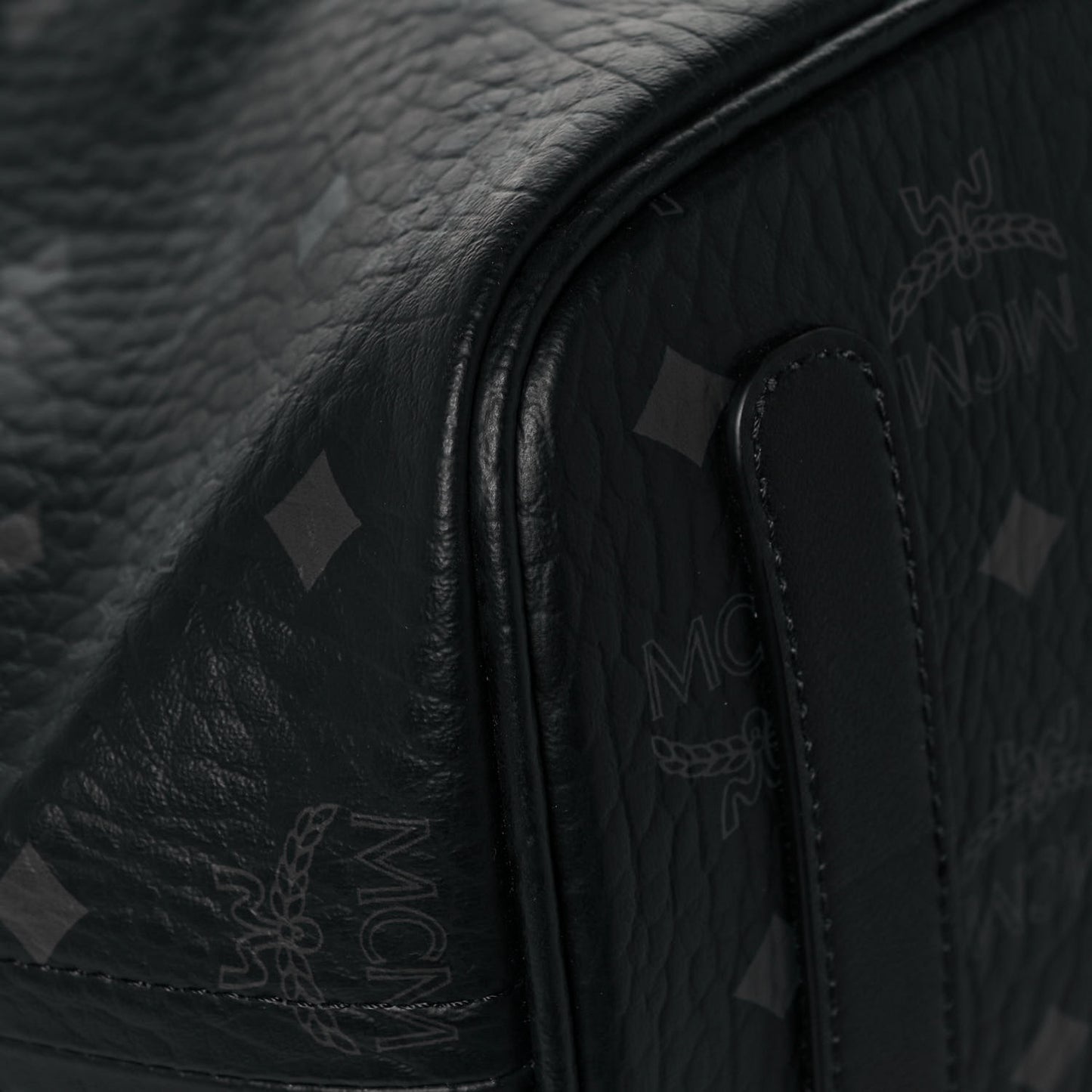 Visetos Medium Liz Reversible Shopper Tote Black