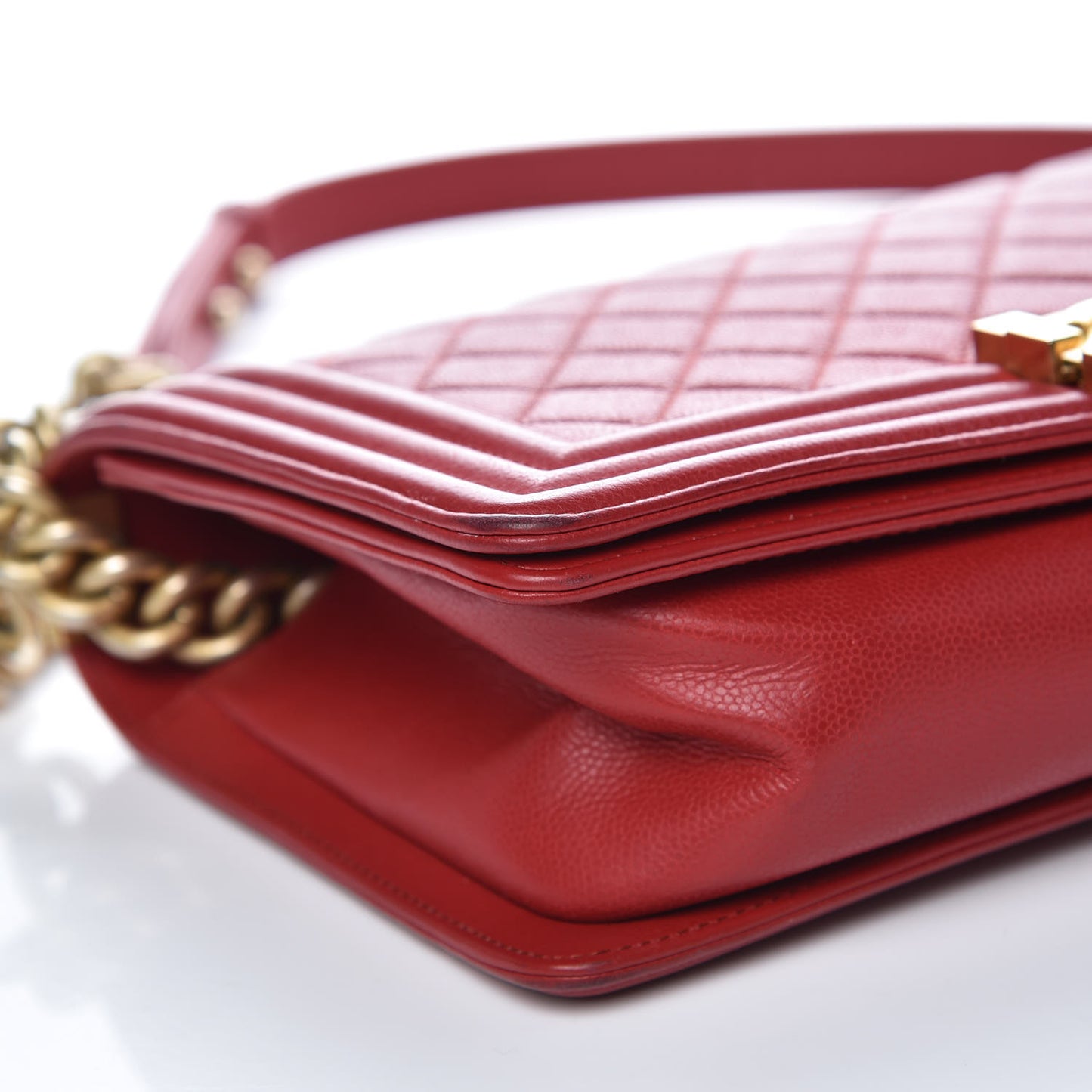 Caviar Quilted Medium Boy Flap Red