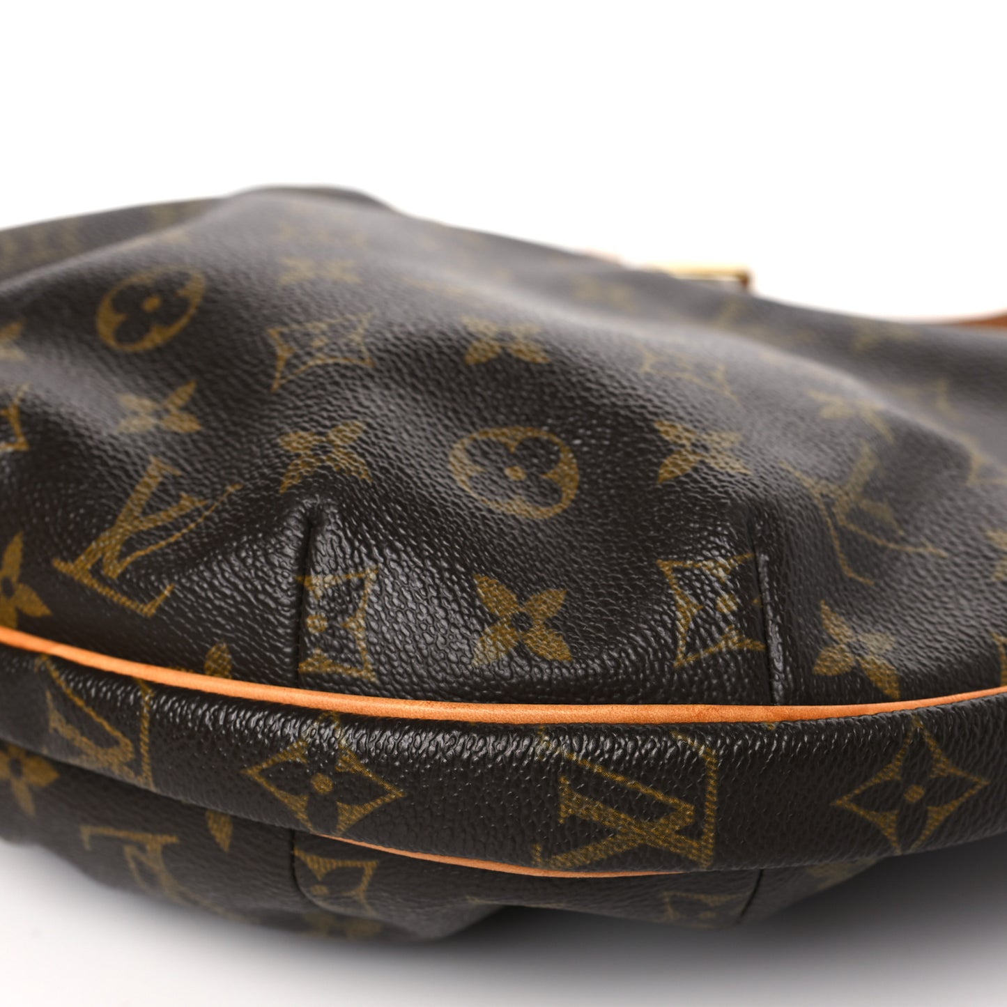 Monogram Croissant MM