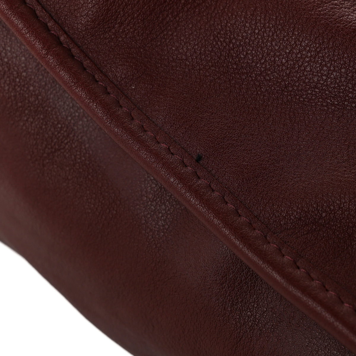 Veau Soyeux Classic Hardware City Rouge Bordeaux