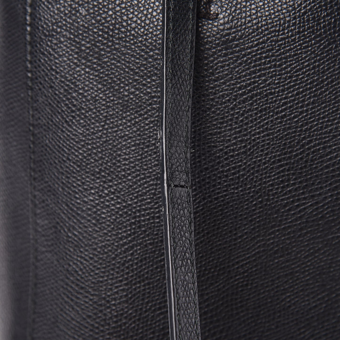 Grained Calfskin Small Vertical Cabas Black