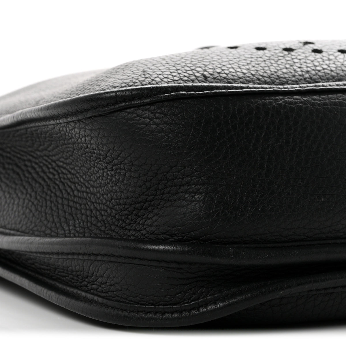 Taurillon Clemence Evelyne III PM Black