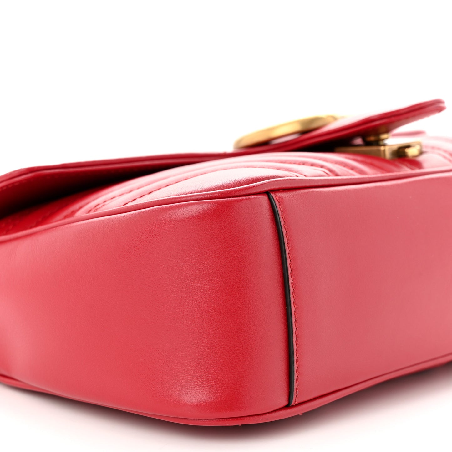 Calfskin Matelasse Small GG Marmont Shoulder Bag Hibiscus Red