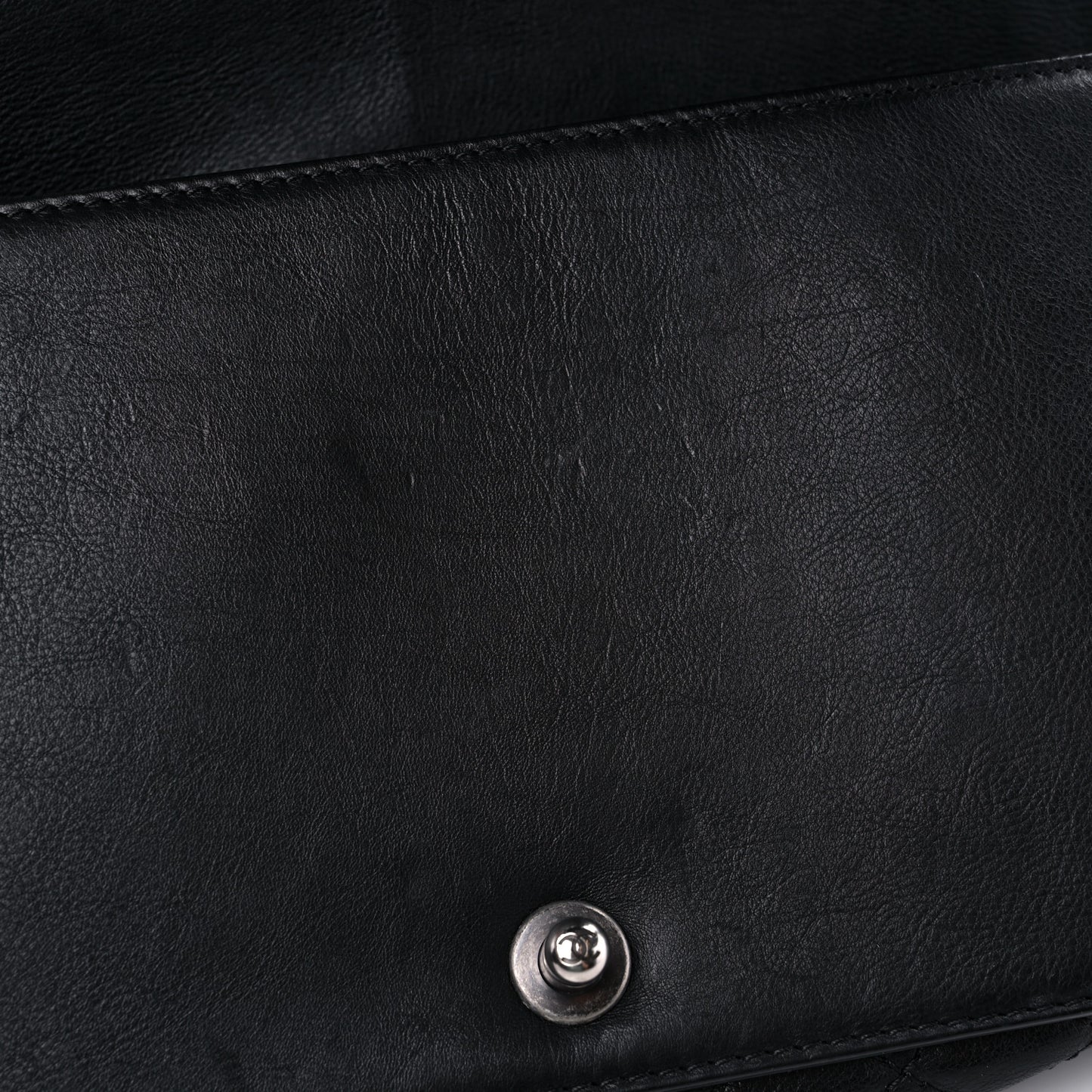 Calfskin New Medium Boy Reverso Flap Black