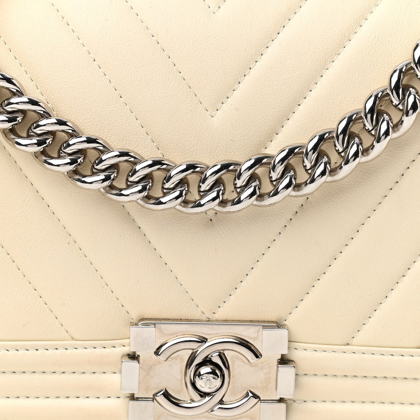 Calfskin Chevron Quilted Medium Boy Flap Ivory