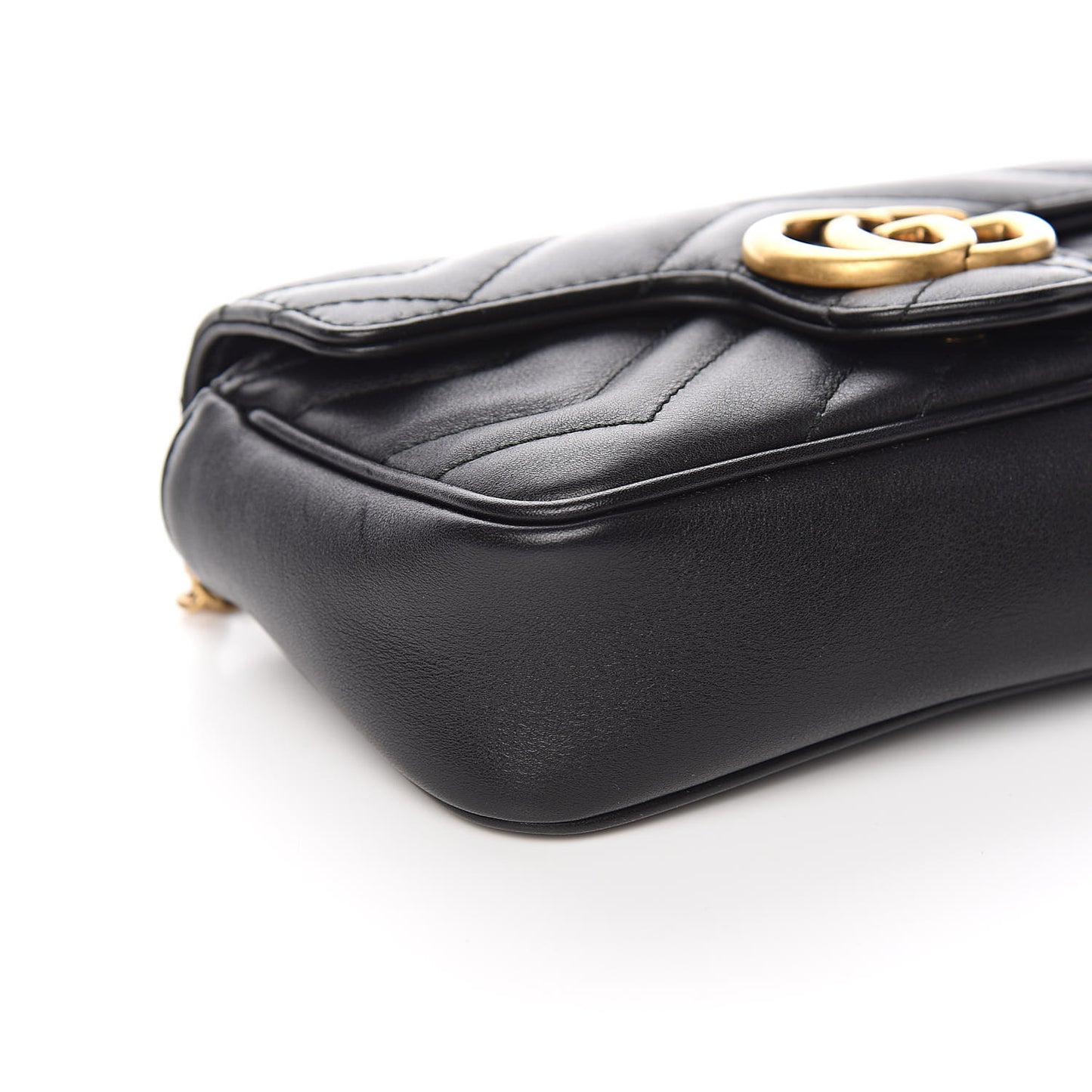 Calfskin Matelasse Super Mini GG Marmont Shoulder Bag Black