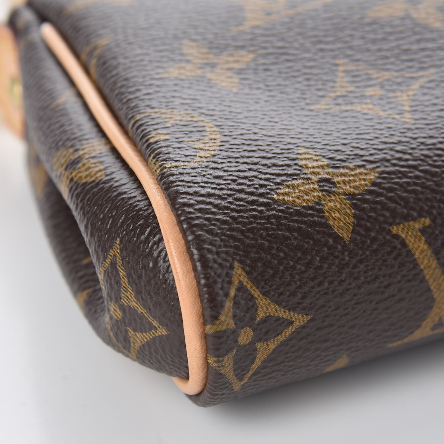 Louis Vuitton Monogram Eva Clutch 8 of 10