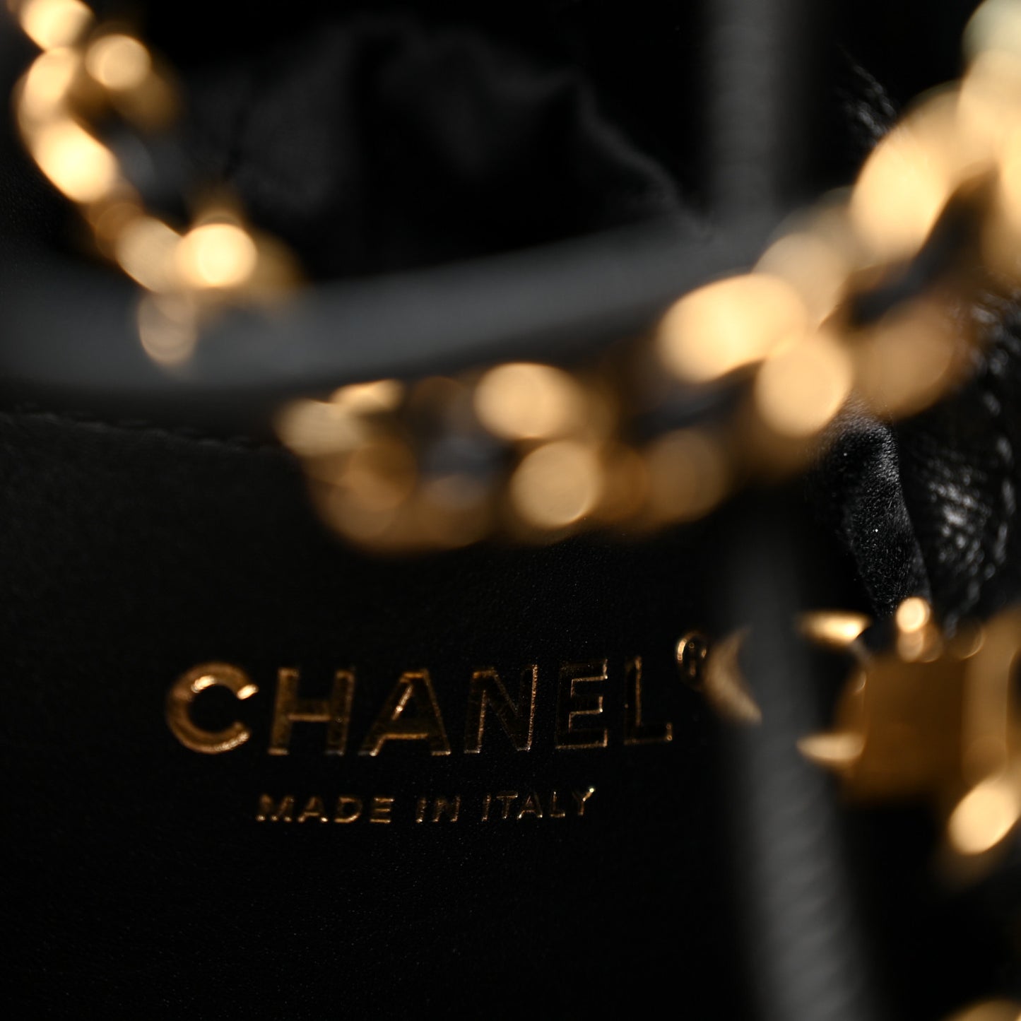 Shiny Calfskin Quilted Mini Chanel 22 Black