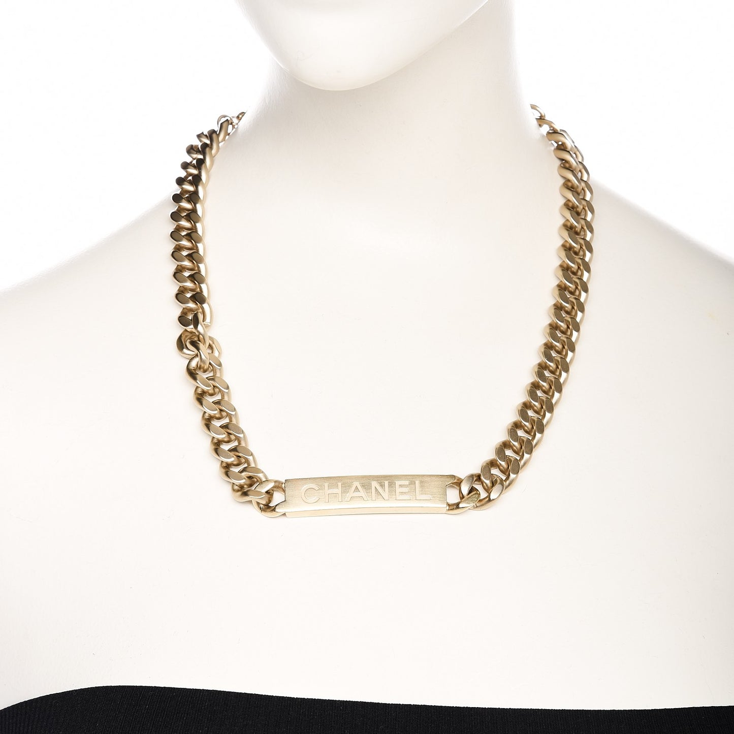 Oversized Chain Logo Necklace Gold