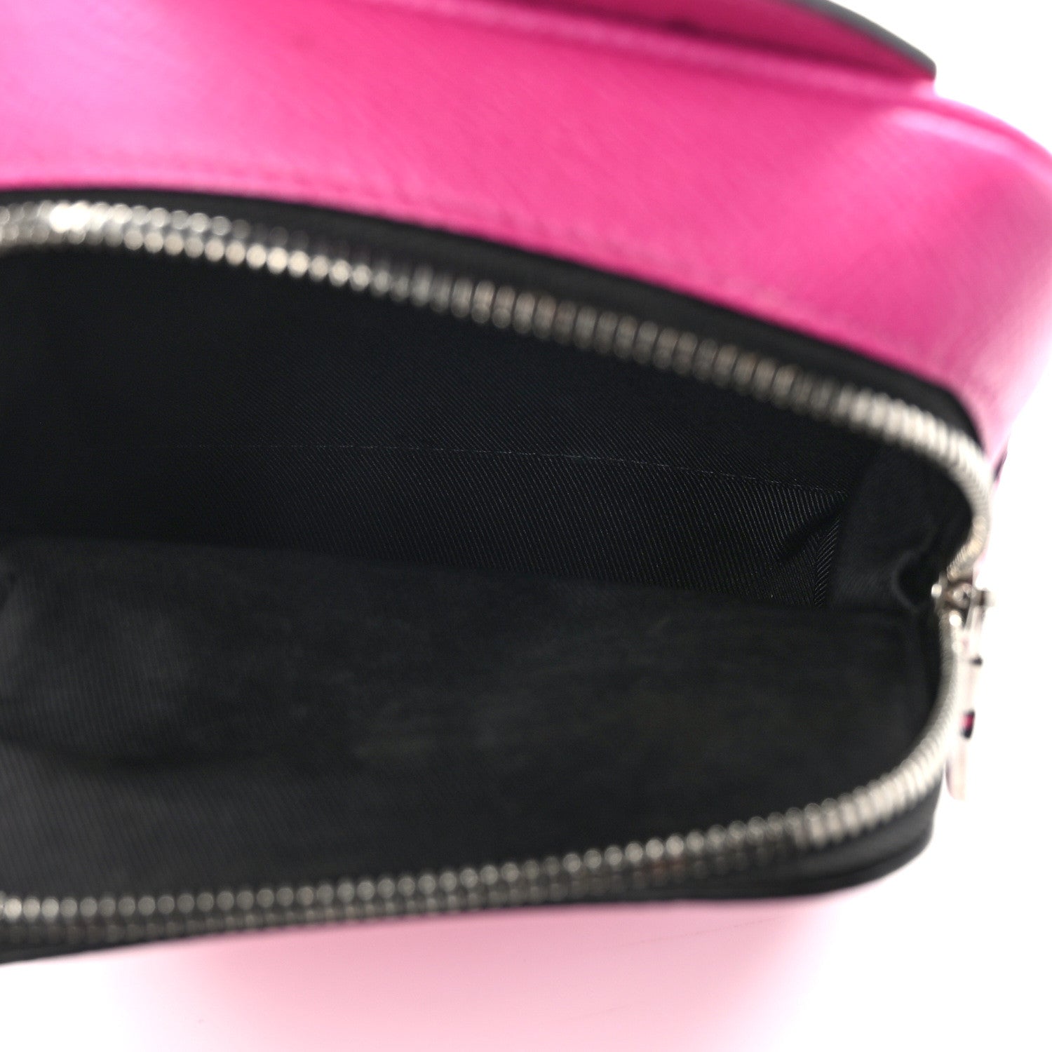 Louis Vuitton Taigarama Outdoor Slingbag Fuchsia 4 of 10