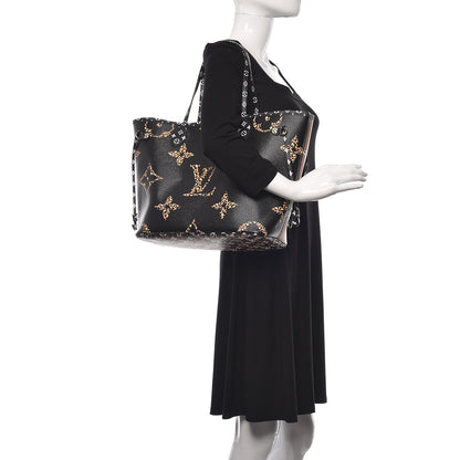 Louis Vuitton Monogram Giant Jungle Neverfull MM Black 2 of 12