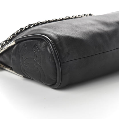 Chanel Lambskin Ultimate Soft Hobo Black 6 of 10