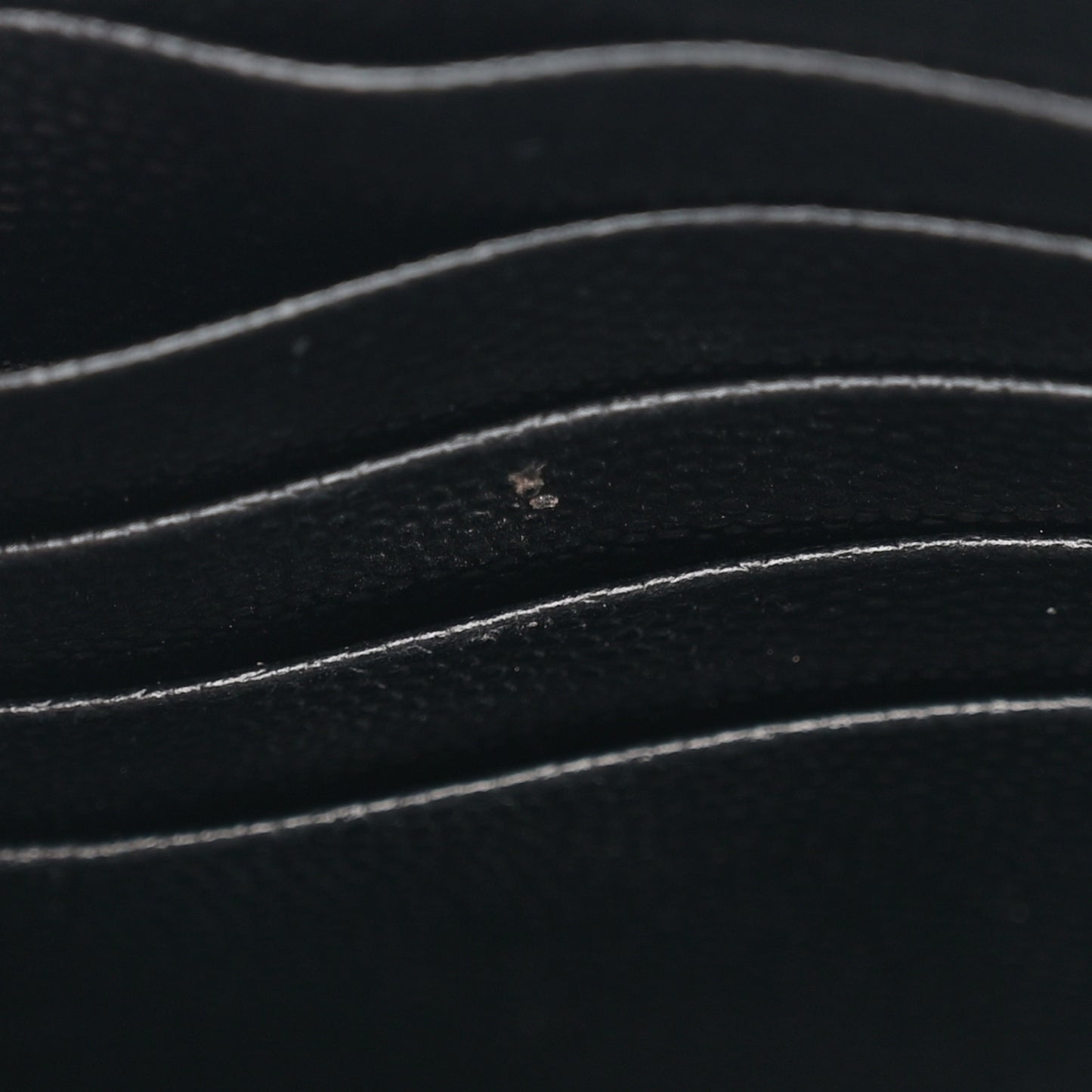 Grain De Poudre Matelasse Chevron Monogram Chain Wallet Black