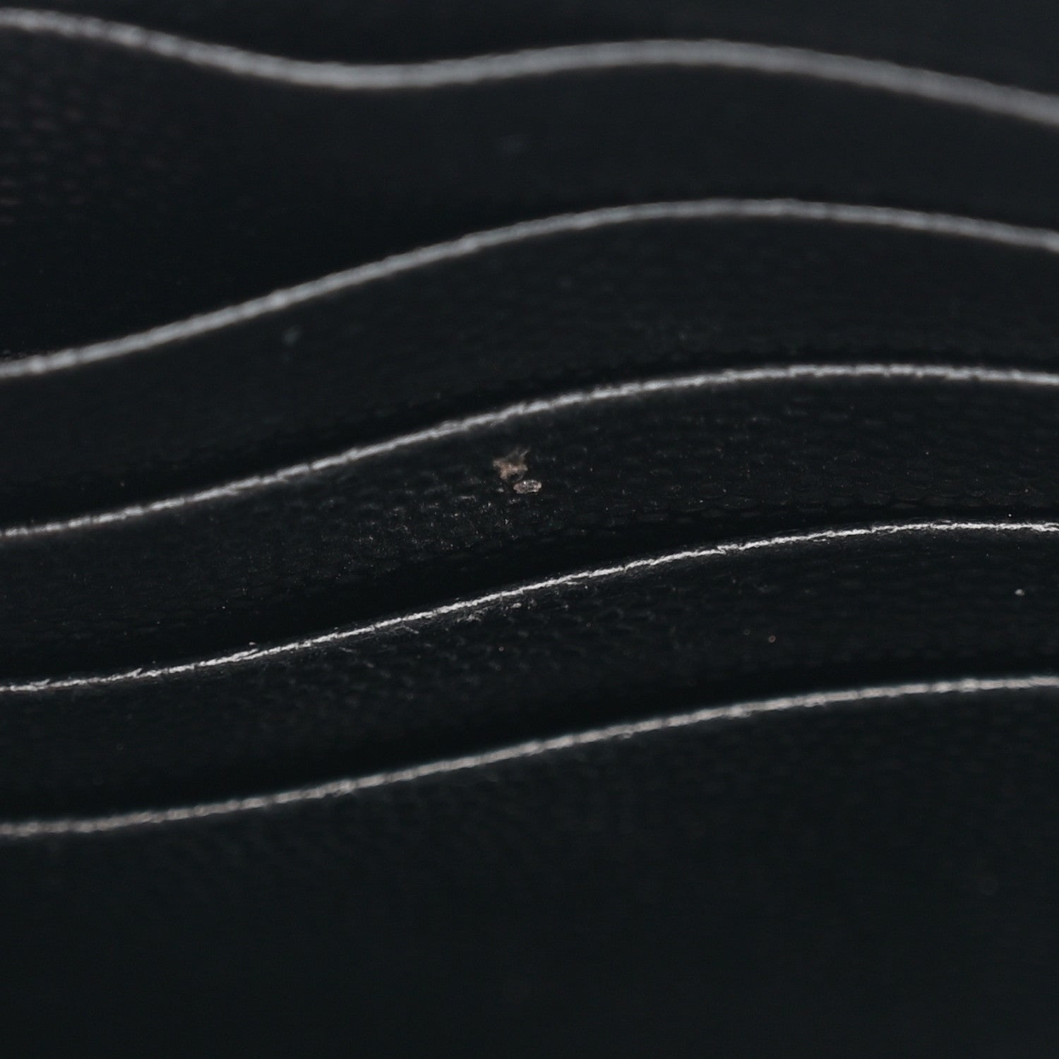 Saint Laurent Grain De Poudre Matelasse Chevron Monogram Chain Wallet Black 11 of 12