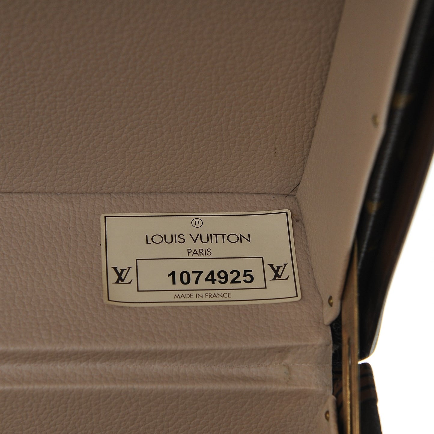 Monogram Alzer 75