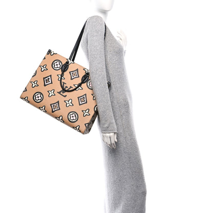 Louis Vuitton Monogram Giant Wild At Heart Onthego GM Arizona 2 of 9