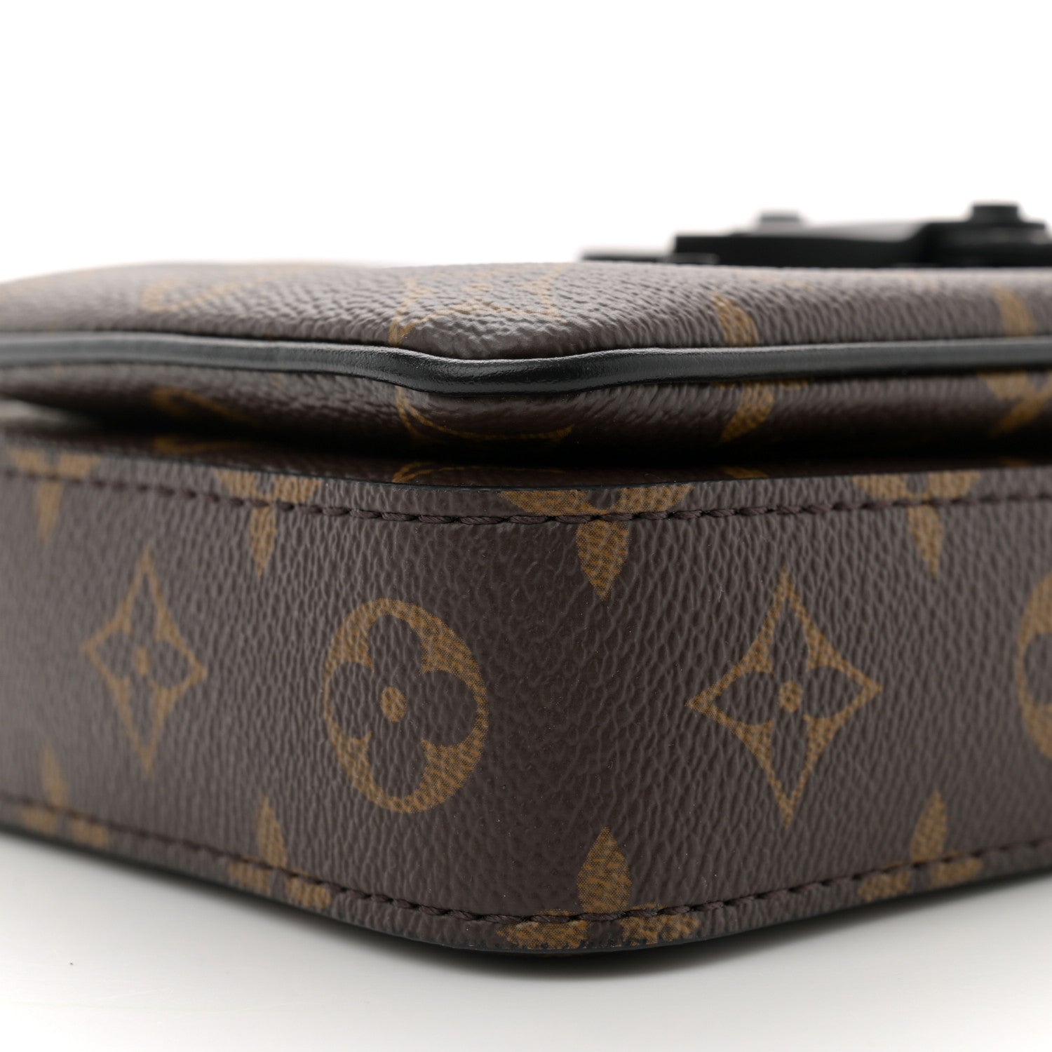 Louis Vuitton Monogram S Lock Vertical Wearable Wallet 9 of 9