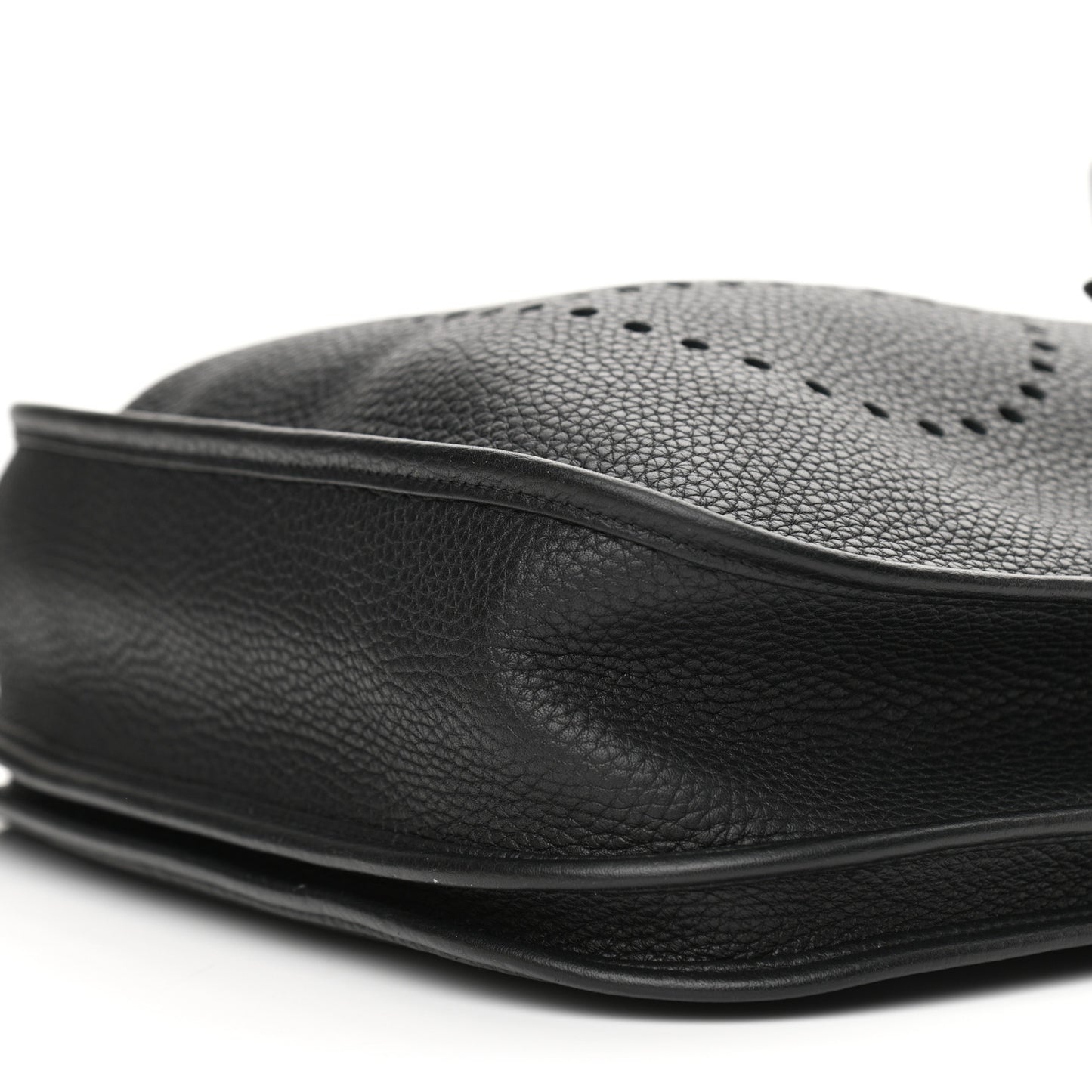 Taurillon Clemence Evelyne III PM Black