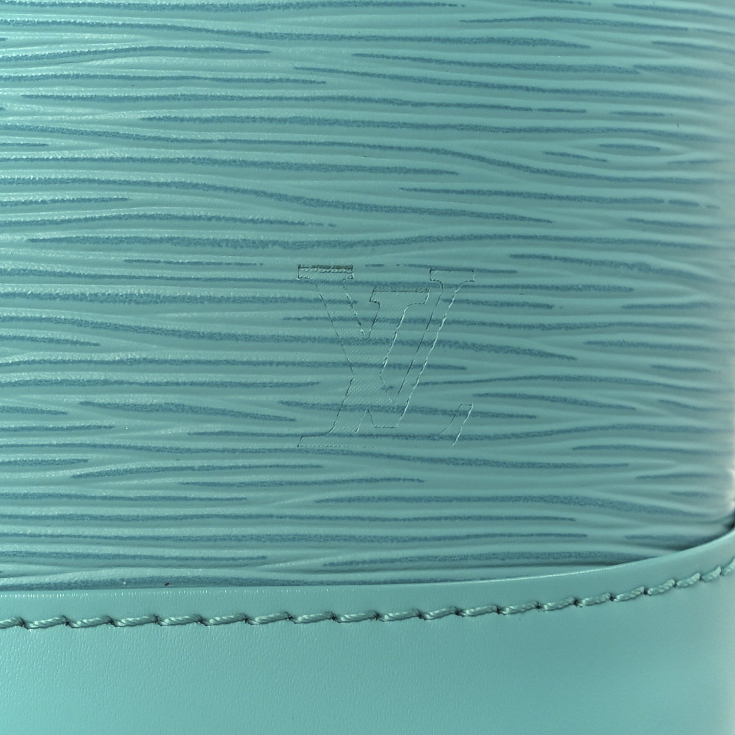 Louis Vuitton Epi Alma BB Turquoise 10 of 14