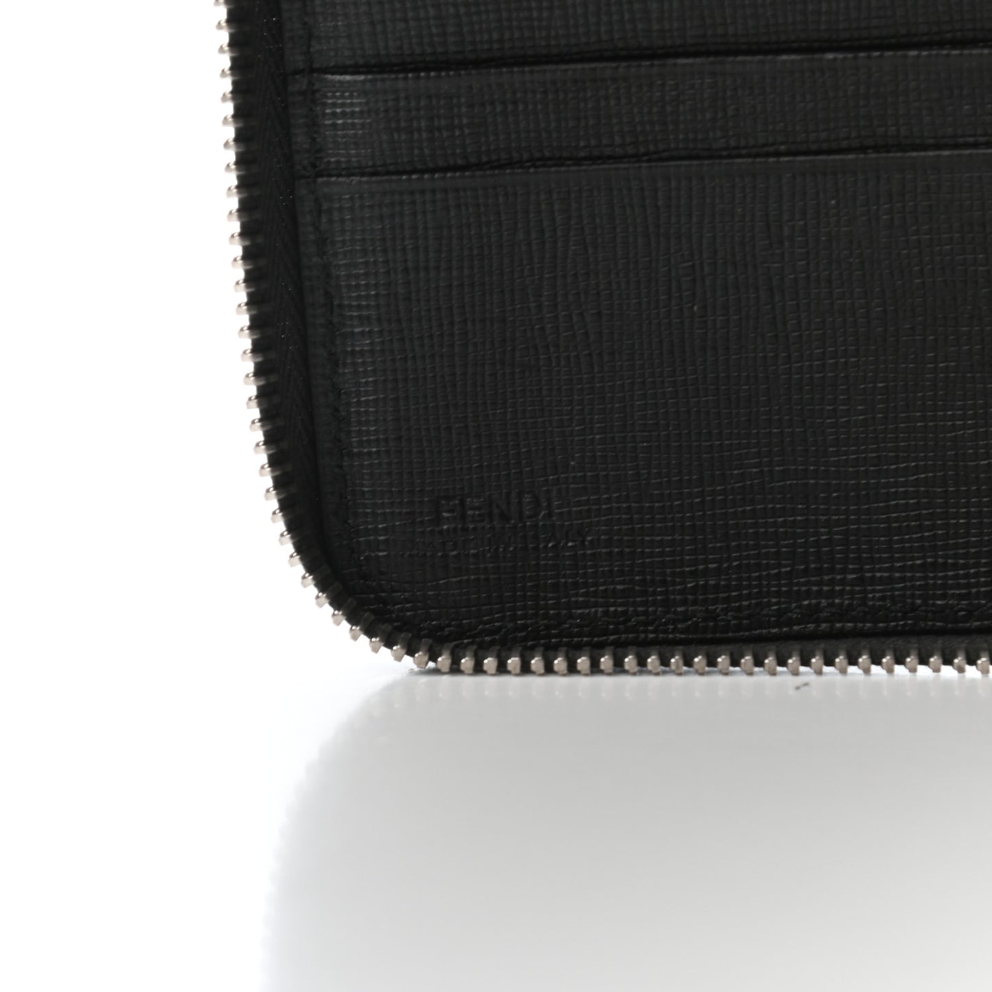 Vitello Elite Monster Eyes Zip Around Wallet Asfalto Multicolor