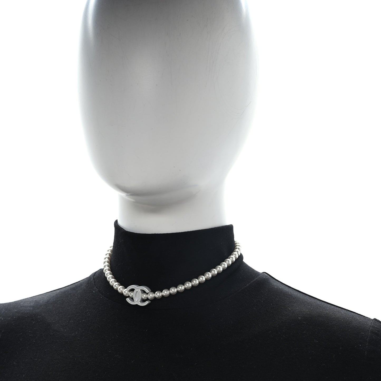 Pearl Resin CC Choker Necklace Pearly White Silver
