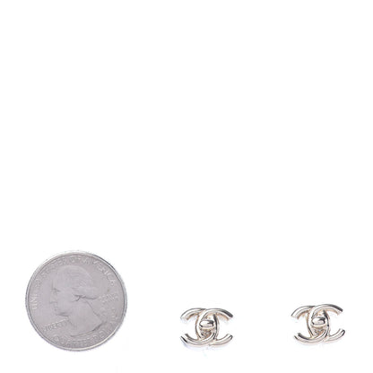 Chanel Metal CC Turnlock Earrings Gold 2 of 4