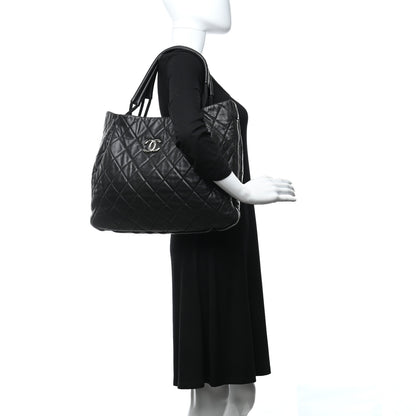 Chanel Caviar Quilted Soho Expandable Zip Shoulder Bag Black 2 of 12