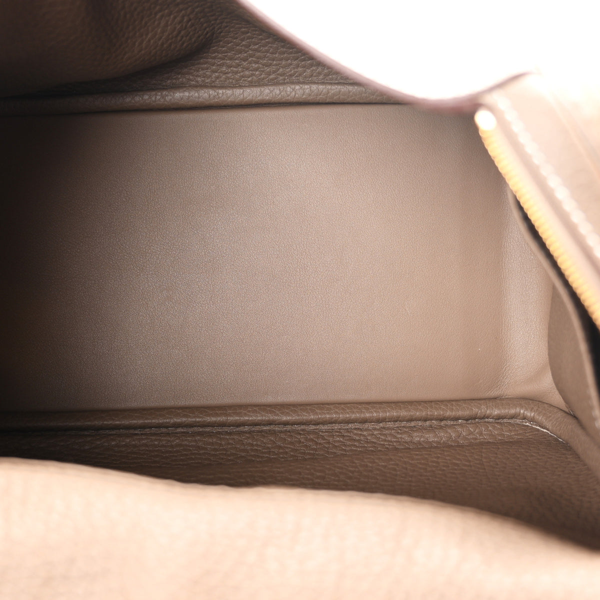Hermes Taurillon Clemence Lindy 26 Etoupe 5 of 12