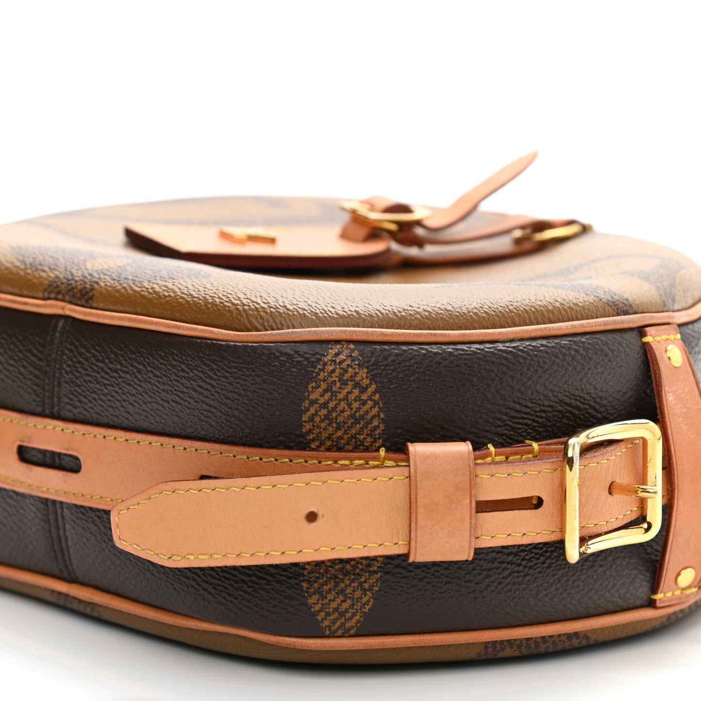Reverse Monogram Giant Boite Chapeau Souple
