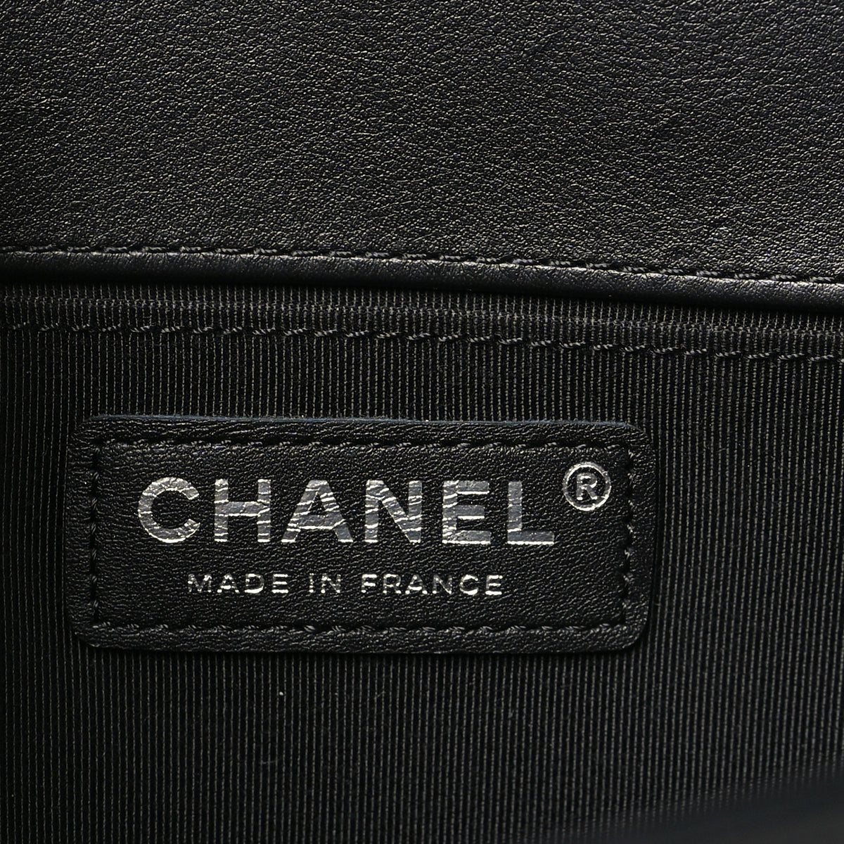 Calfskin Quilted Medium Boy Flap So Black