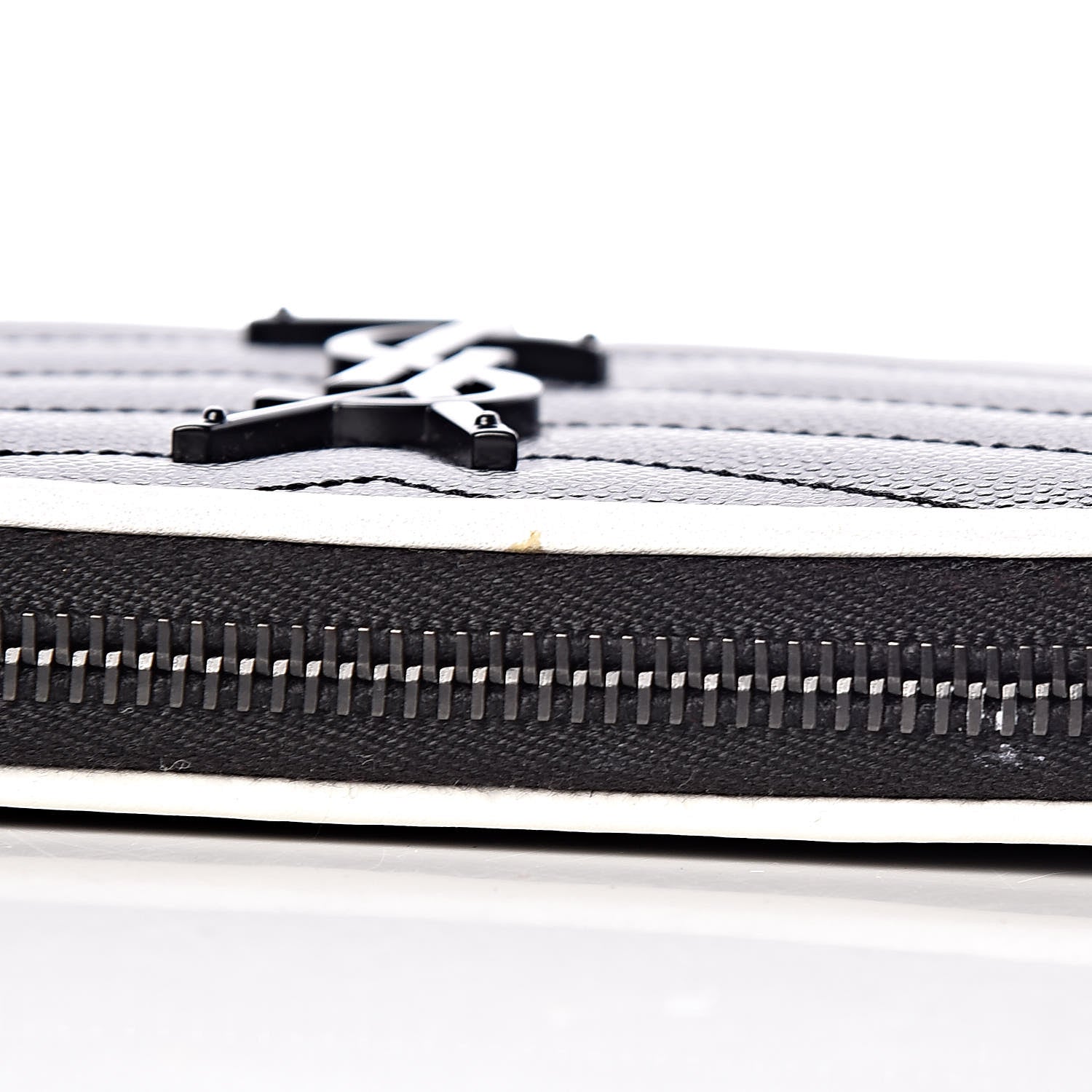 Saint Laurent Grain De Poudre Matelasse Chevron Monogram Zip Around Wallet Black Dove White 8 of 9