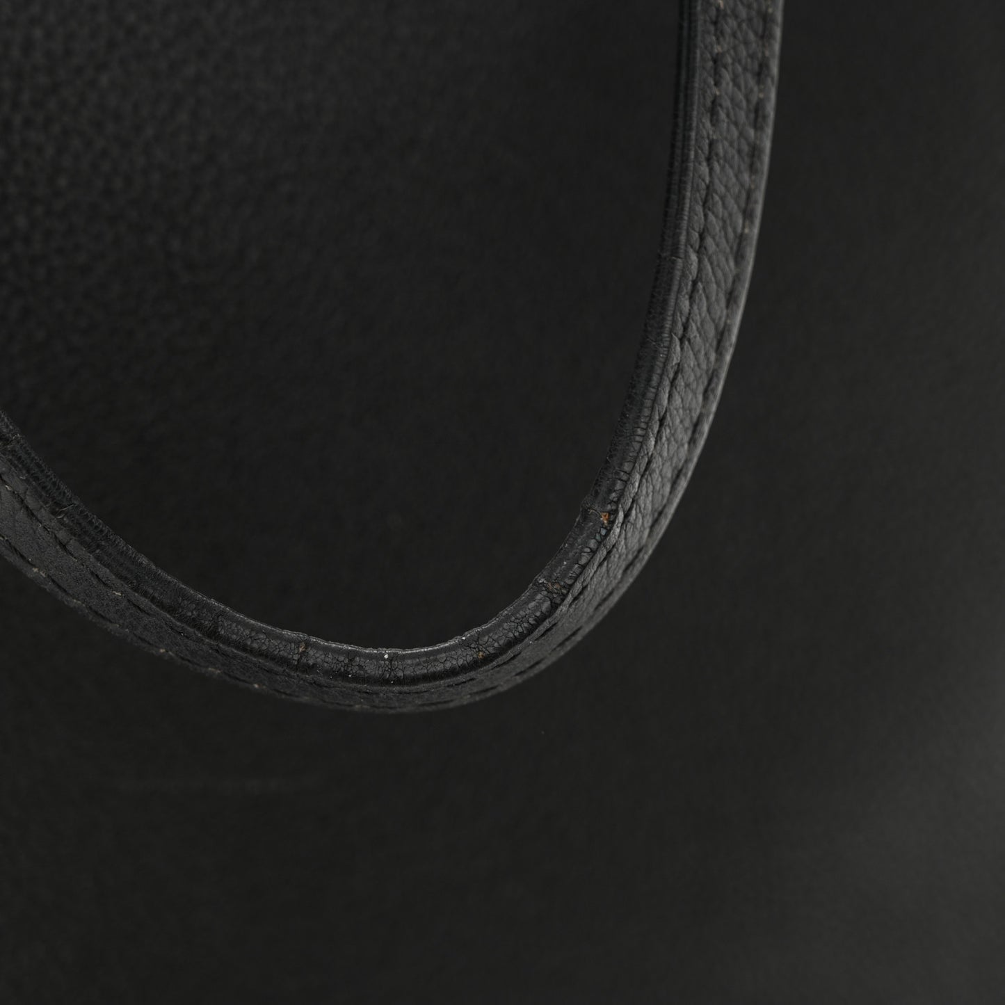 Calfskin Lockme Cabas Black