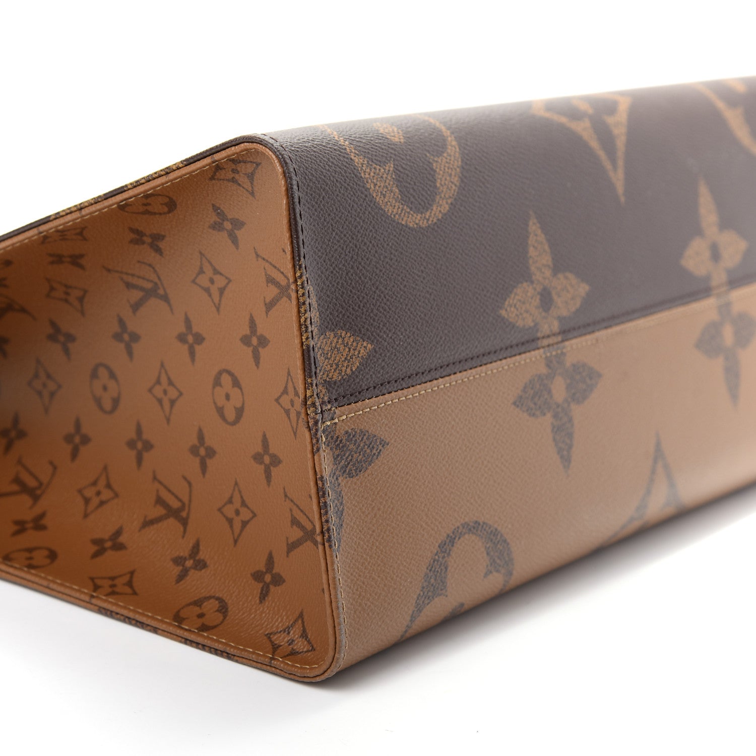 Louis Vuitton Reverse Monogram Giant Onthego GM 6 of 9