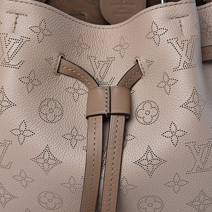 Louis Vuitton Mahina Girolata Galet 10 of 10