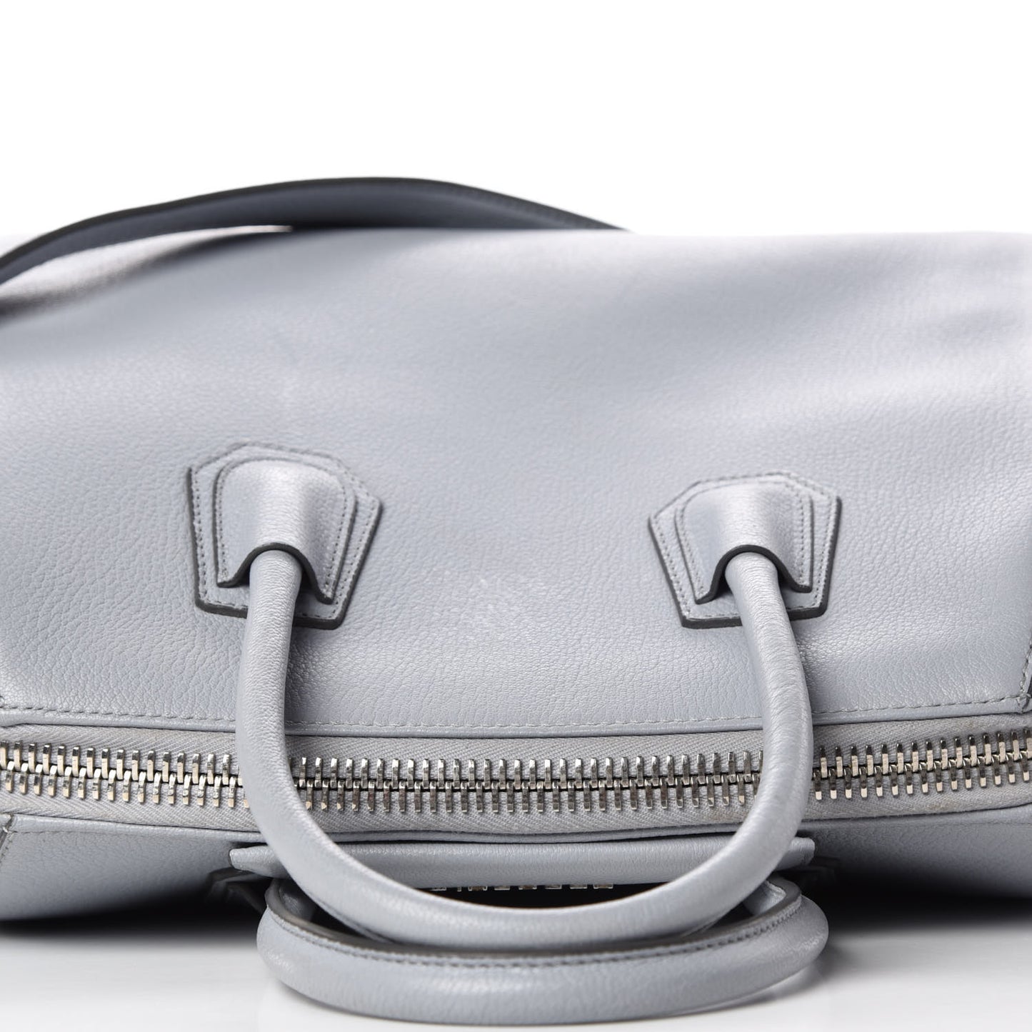 Sugar Goatskin Medium Antigona Pearl Grey