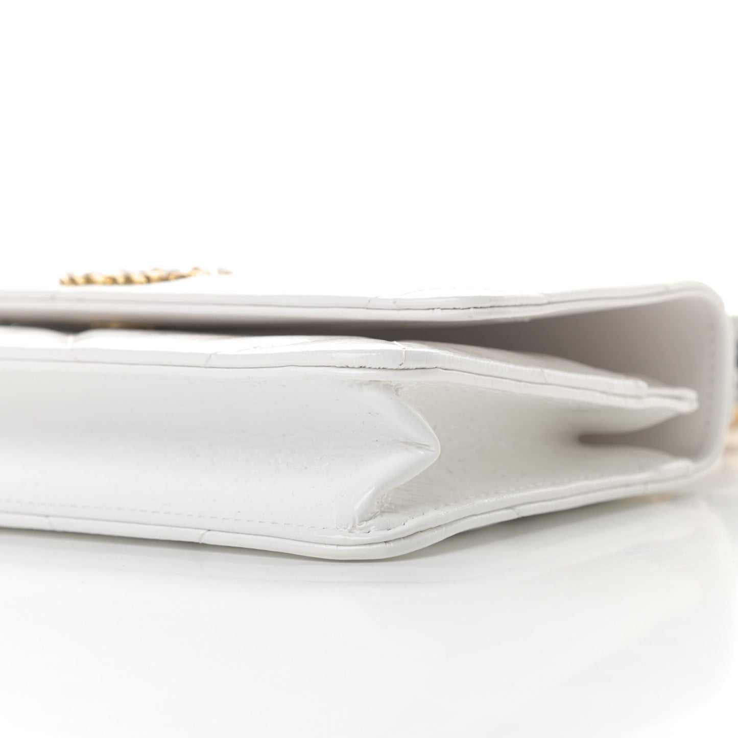 Shiny Crumpled Calfskin Quilted Chanel 19 Wallet On Chain WOC White