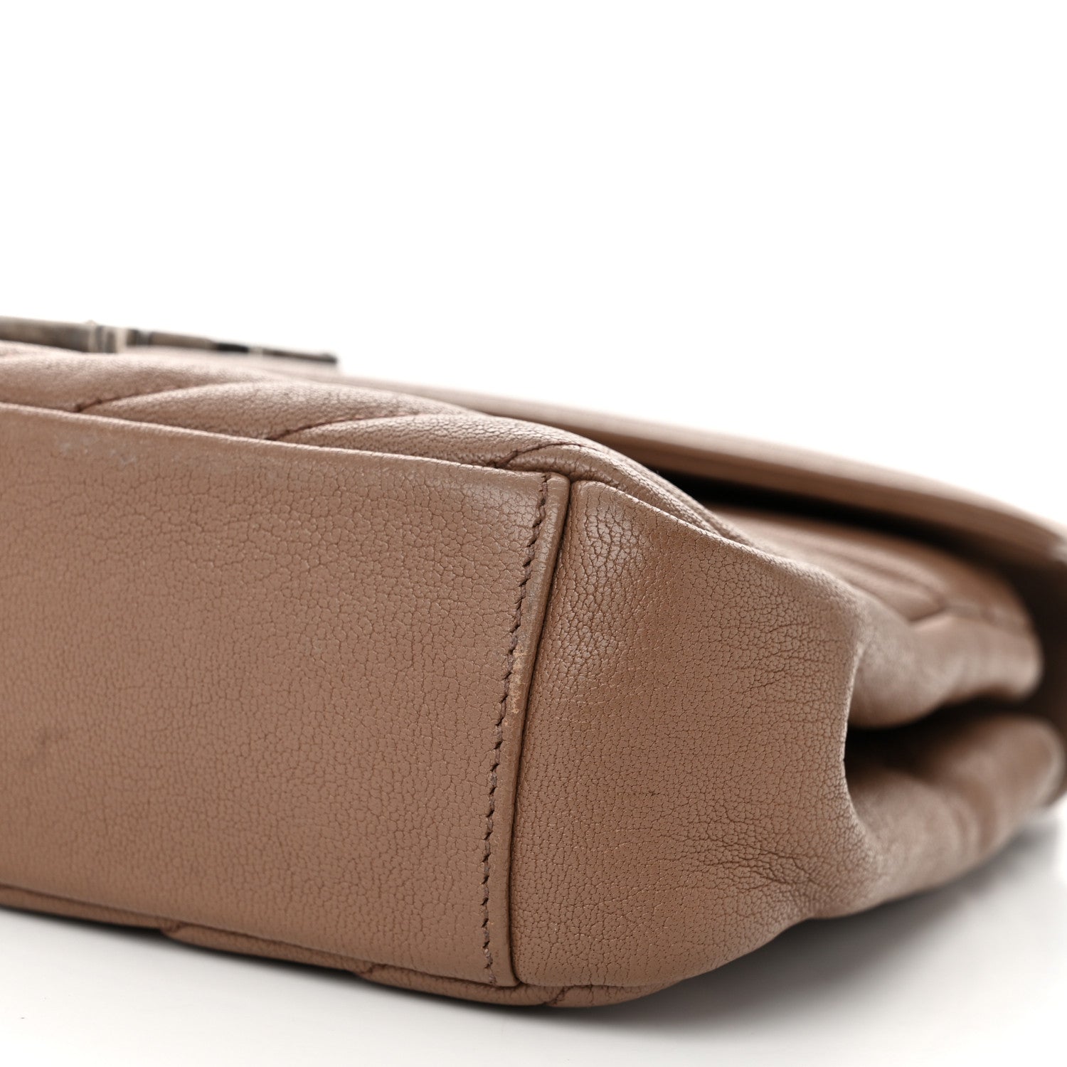 Saint Laurent Sheepskin Matelasse Chevron Monogram Medium College Bag Fard 10 of 12