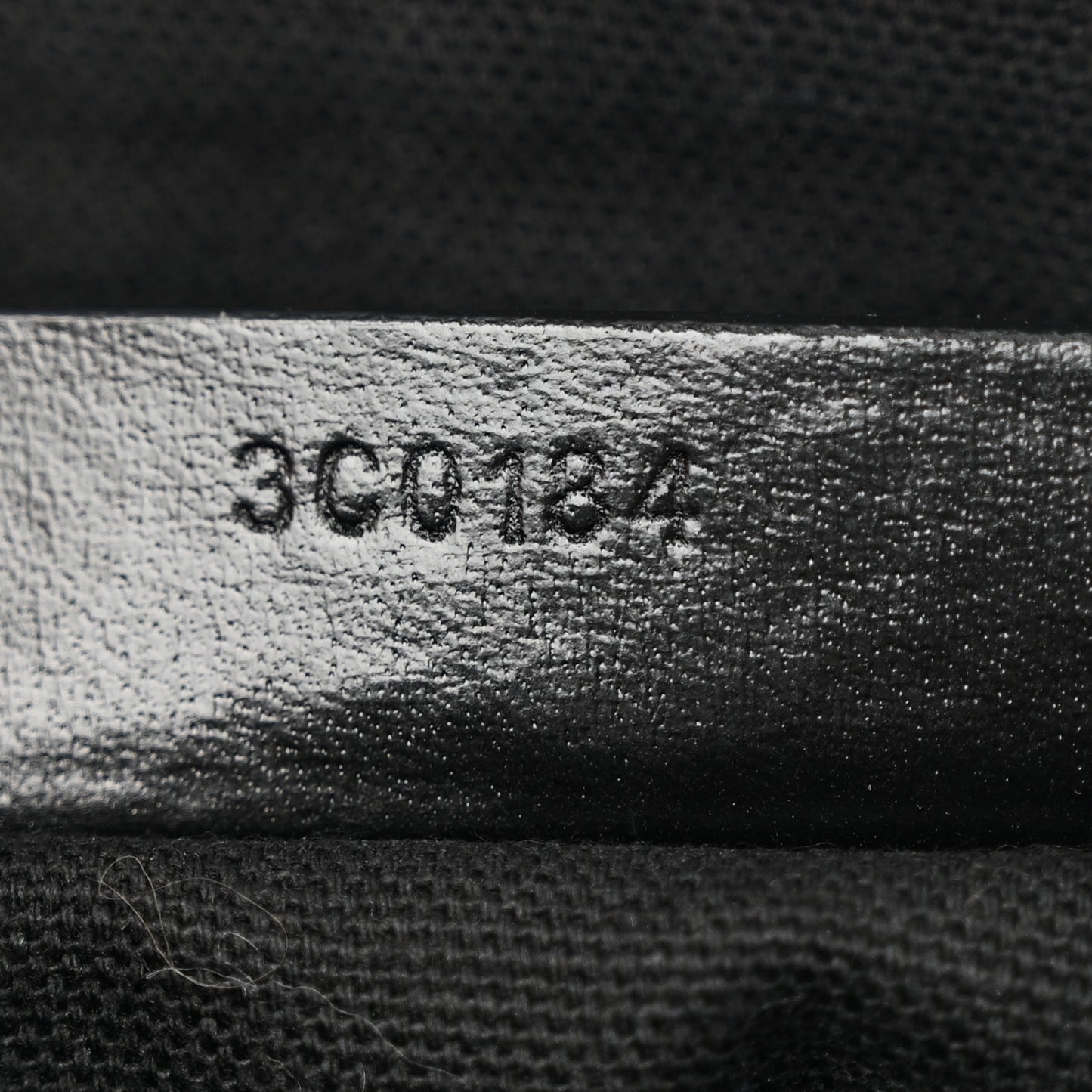 Shiny Lord Calfskin Medium Antigona Black