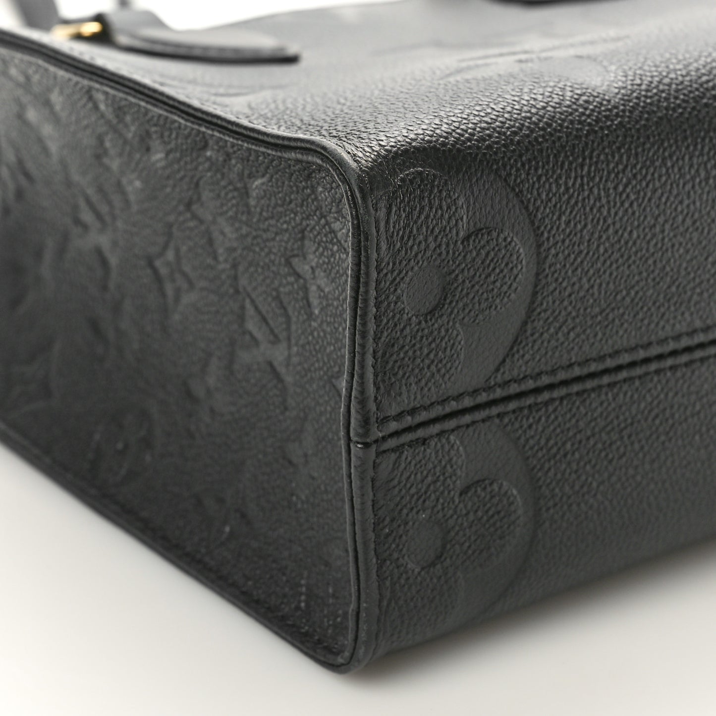 Empreinte Monogram Giant Onthego PM Black