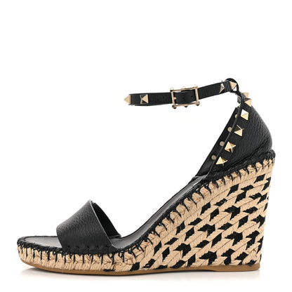 Valentino Garavani Grained Calfskin Rockstud Ankle Strap Espadrille 15/105mm Wedge Sandals 39 Black Natural 1 of 9