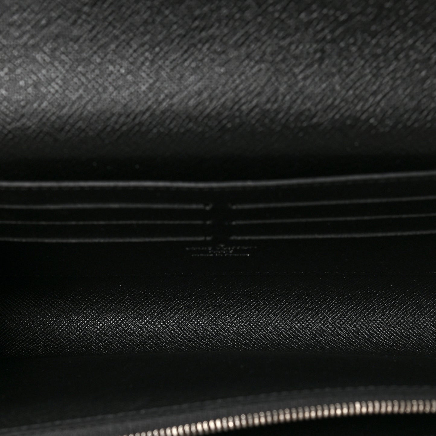 Epi Twist Chain Wallet Black