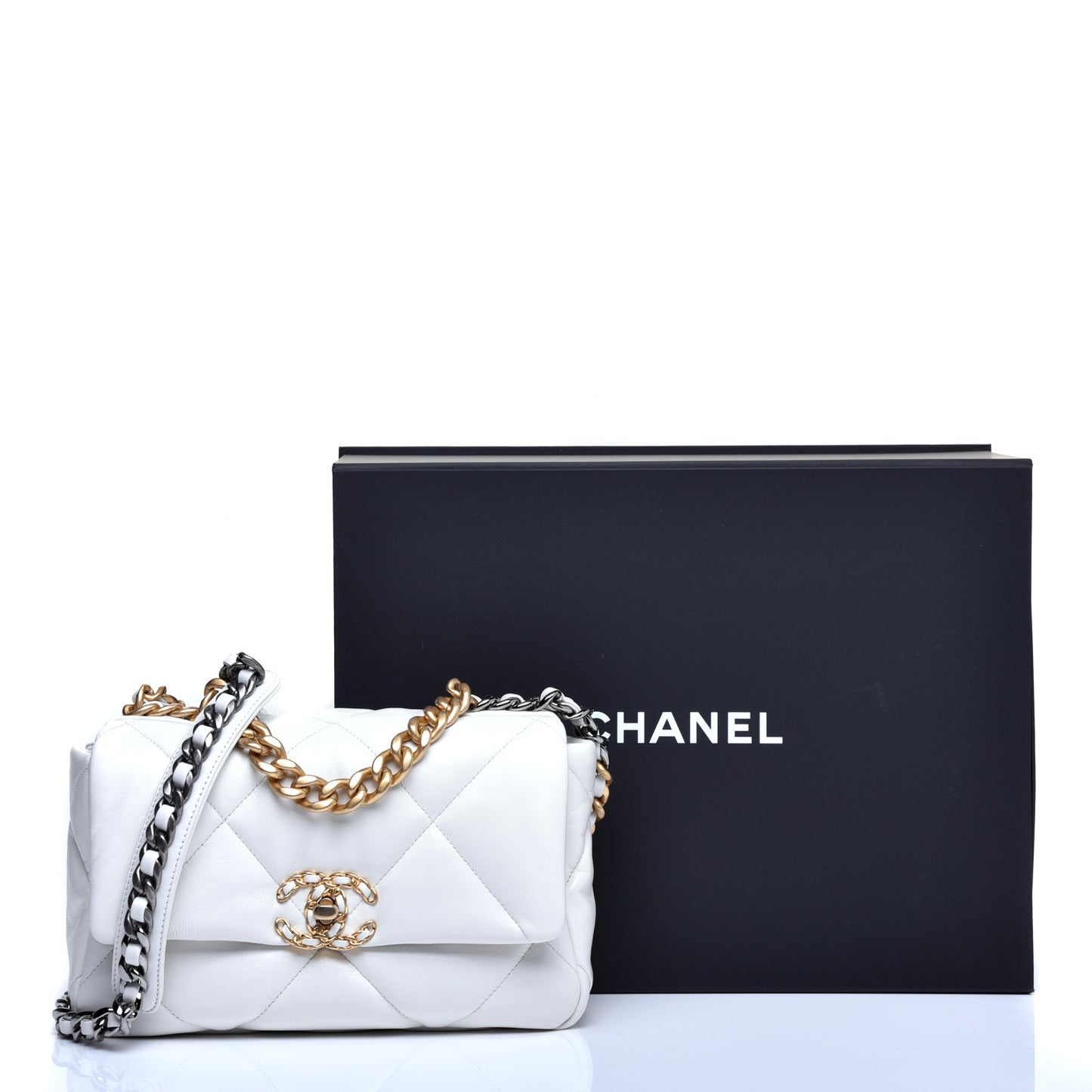 Goatskin Quilted Medium 19 Flap White